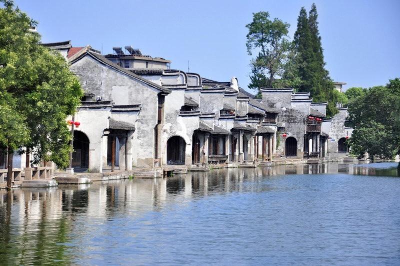 地平线5里的,这是什么车型,我找到了涂装,不知道这是什么车型,我的车库里没有,求车名,谢谢,挺急的-全面解答你的知识疑惑